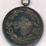 1909. 'UTE II. / Serlegdíj 1909. IV. 11-12' ezüstözött fém díjérem füllel (36mm) T:2