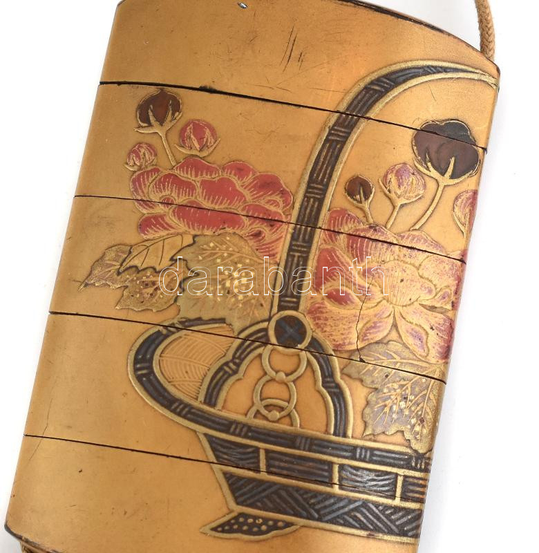Inro Japán övre akasztható tároló eszköz. Faragott, lakkozott fa, kopott, rögzítése egy necukéval. Faragott csont 9 cm, 3x3 cm - Image 3
