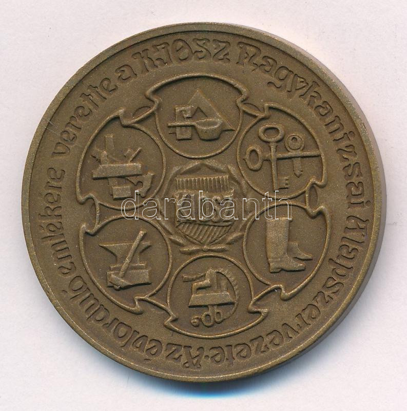 Bogár Lívia (1957-) 1986. '100 éves a Nagykanizsai Ipartestület 1886-1986 / KIOSZ' kétoldalas bronz emlékérem (42,5mm) T:1 - Image 2