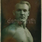 1921 Erőművész, aláírás a hátoldalon / acrobat, signature on the backside. photo (EB)