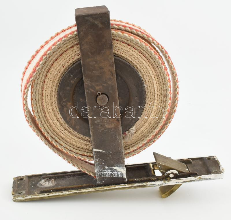 Justus Sándor és fia (redőnygyáros) redőnyhúzó szerelék, jelzett 1940 körül 20x20 cm