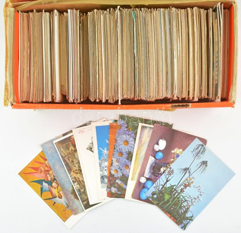 Kb. 900 db MODERN művész és egyéb motívum képeslap dobozban / Cca. 900 modern art and motive postcards in a box