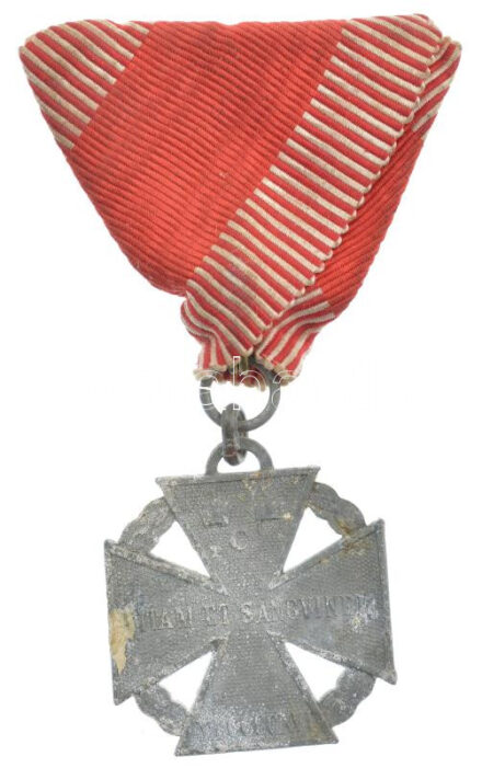 1916. 'Károly-csapatkereszt' Zn kitüntetés eredeti mellszalagon T:2- oxidáció Hungary 1916. 'Charles Troop Cross' Zn decoration with original ribbon C:VF oxidation NMK 295.
