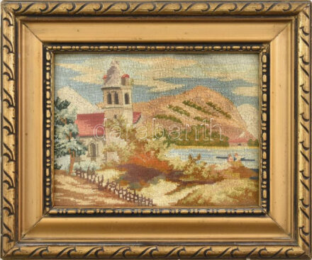 Tájkép (vízpart templommal), gobelin, dekoratív, üvegezett fa keretben, 12,5x16,5 cm (külső méret: 20,5x25 cm)