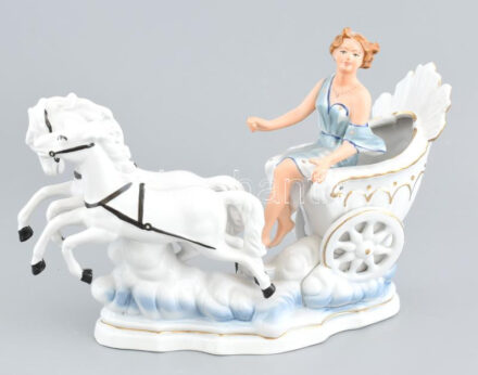 Regal porcelán hintó, jelzett, kopásokkal, m: 20 cm