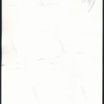 cca 1930-1940 Szendrő István (1908-2000): Postáskisasszony egy illatszerbolt eladójával az üzlet kirakata előtt, hátoldalán pecséttel jelzett fotó, 23x17 cm - Image 2