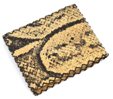 Kígyóbőr pénztárca, kopásokkal, 12x10cm