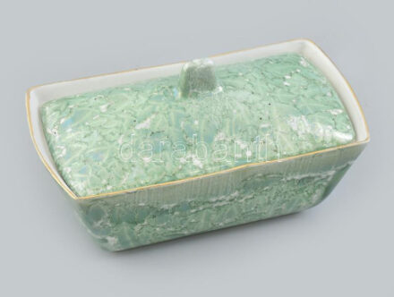 Hollóházi porcelán bonbonniere. Márványos mázzal. Jelzett, hibátlan. 15x8,5 cm