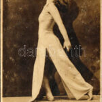 1936 Kolozsvár, Cluj; táncművész nő. Succ. Joanovics E.L. BordanP.-Unirii 32. / dancer. photo (fa)