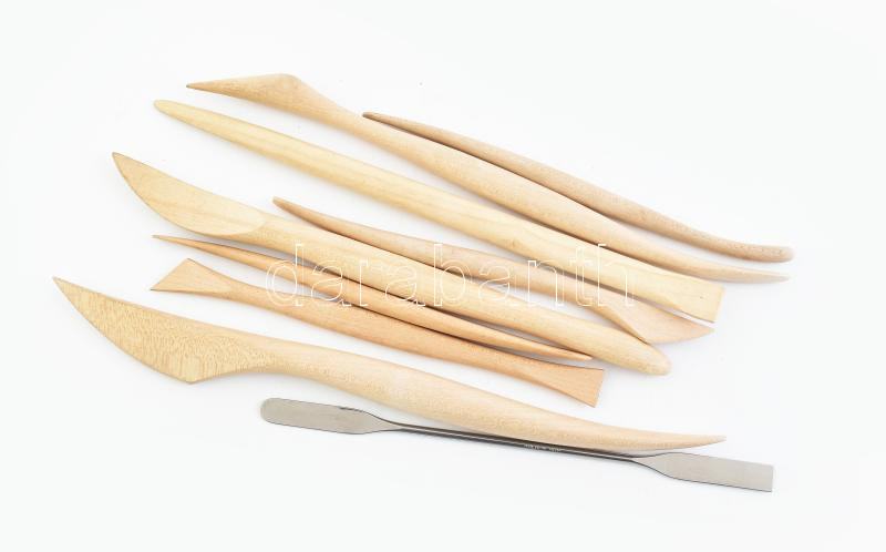 Gipsz megmunkáló eszközök, 8db fa, 1db fém. Szobrászoknak. H: cca.25 cm