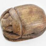 Egyiptomi szkarabeusz bogár levélnehezék, faragott zsírkő, 9x7cm - Image 2