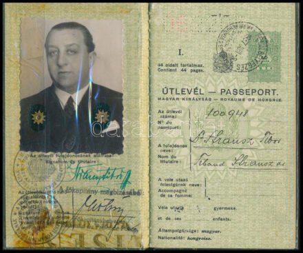 1937-1939 Magyar Királyság fényképes útlevele 'Dr. Strausz Tibor' izraelita orvos részére, bejegyzésekkel