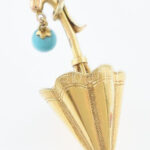 Arany (Au) 14K esernyő függő türkizzel, jelzett, 3,8×1,5 cm, bruttó: 3,3 g