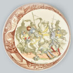 Sarreguemines porcelán dísztál, Matricás, jelzett, kopással d: 22 cm