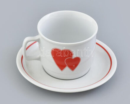 Nagyméretű Zsolnay szíves bögre, matricás porcelán, jelzett, kis kopással.