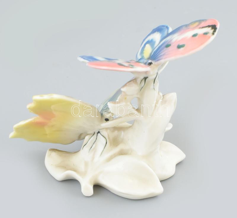 Ens porcelán pillangók. Kézzel festett, alján etikettel jelzett ('Hópehely' Játék és Edénybolt, Kispest), hibátlan, m: 9 cm - Image 2