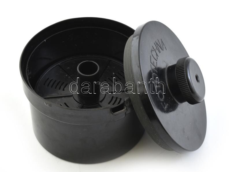 Fototechna csehszlovák filmelőhívó tank. Bakelit, jelzett, d: 14 cm, m: 11 cm