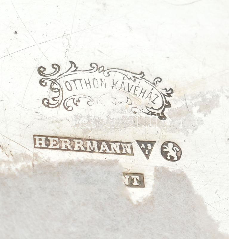 Hermann, Otthon Kávéház ( Rákosiúti Harcsa-soron) kiöntő, ezüstözött alpakka, jelzett, minimális kopással, m: 13 cm - Image 2