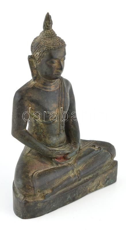Jelzés nélkül: Buddha. Öntött, patinázott bronz, korának megfelelő állapotban, m: 17 cm - Image 2