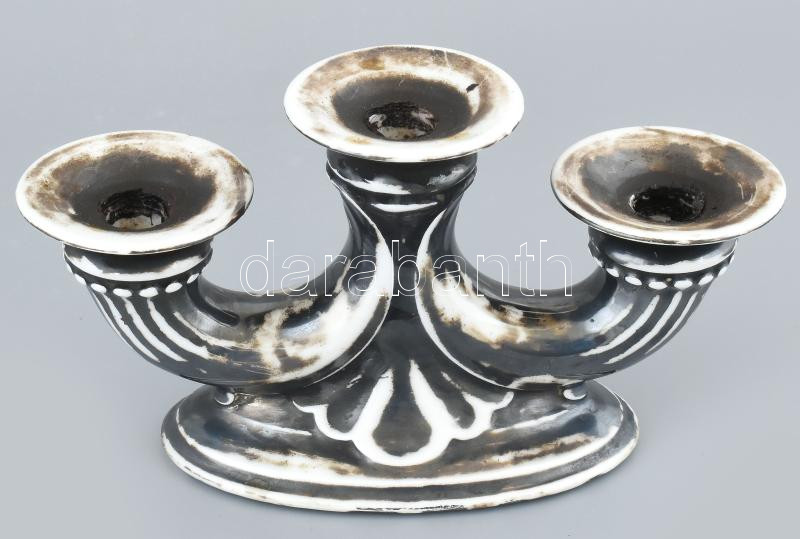 Hutschenreuter ezüstözött porcelán gyertyatartó. Jelzett, sérült, kopott 17 cm