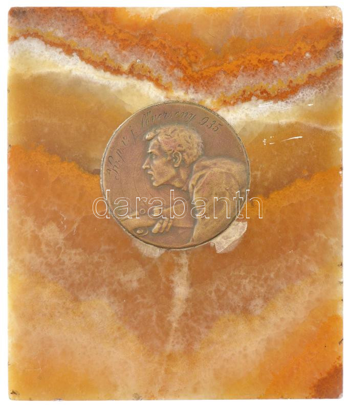 1935. 'K.p.v.j. lőverseny 935' egyoldalas bronz díjérem sérült márvány talapzaton (40mm, talapzat:107x92mm) T:2