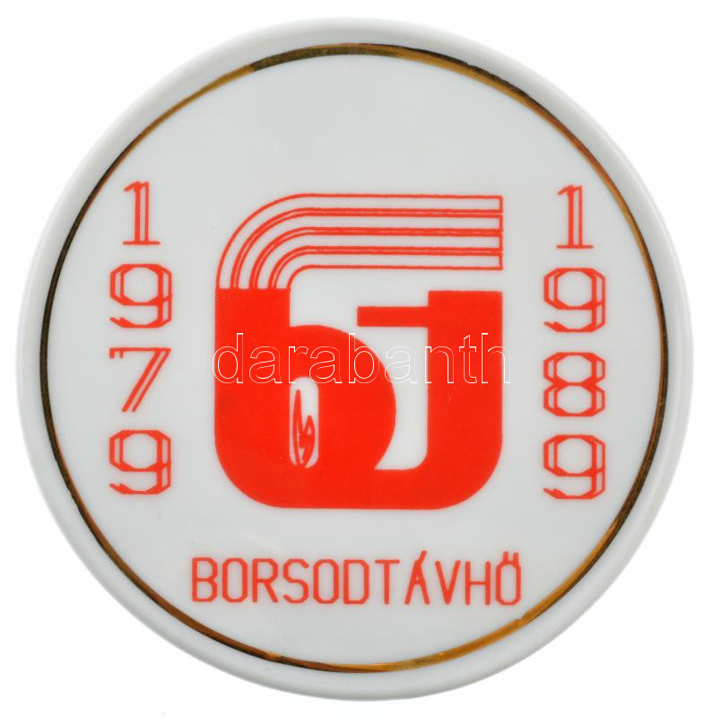 1989. 'Borsodtávhő 1979-1989' egyoldalas, jelzett Hollóházi porcelán emlékplakett tokban (87mm) T:1-