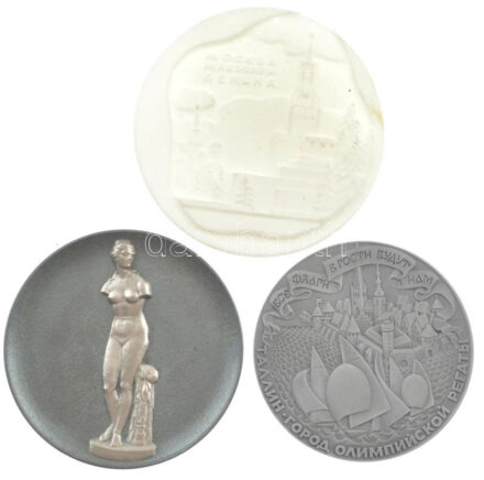 Szovjetunió DN 3 db plakett: egy porcelán, kettő fém. Moszkvai olimpia, Leningrád Ermitázs, Lenin mauzóleum 60-70 mm T:1-2