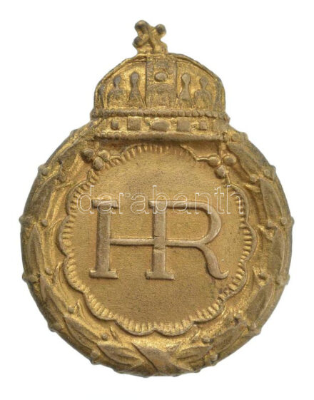 ~1930. 'HR (Hadirokkant)' bronz gomblyuk jelvény (28x22mm) T:2 ~1930. 'HR (Invalid)' bronze button badge 28x22mm) C:XF