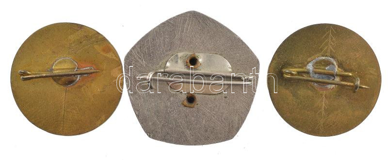 1960-1970 '10 Éves Önkéntes Rendőri Szolgálatért' festett, műgyantás jelvény (26mm) + '15 Éves Önkéntes Rendőri Szolgálatért' festett, műgyantás szolgálati jelvény (26mm) + 'Önkéntes Rendőr' rátétes, ezüstözött, zománcos - Image 2