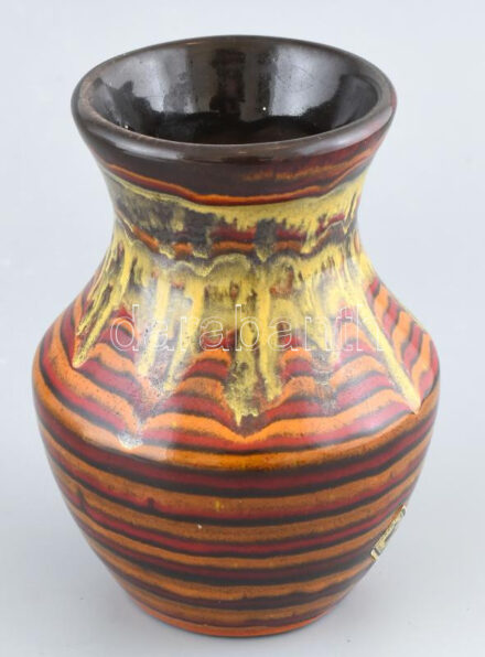 Hungária iparművész váza, mázas kerámia, etikettel jelzett, hibátlan, m: 18 cm