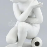 Raffaello Romanelli (1856-1928) nyomán, Venus. Biscuit porcelán, olvashatatlan jelzéssel, hibátlan, m: 24 cm - Image 2