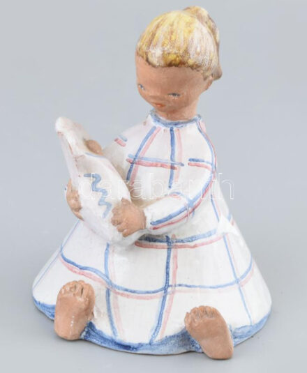 Berkovits Anna (1911-1986) Lány gyermekével. Jelzett. 11 cm