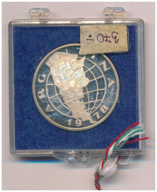 1978. 'Argentína - Labdarúgó Világbajnokság' jelzetlen Ag emlékérem plombált tokban (~16,6g/0.925/32mm) T:1- (PP) patina
