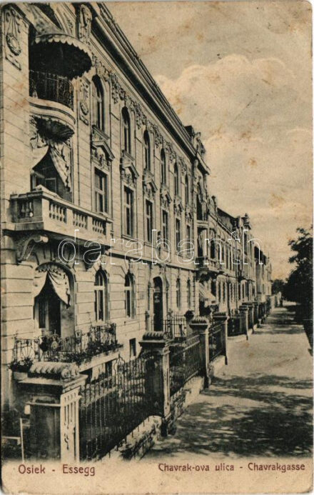 1907 Eszék, Essegg, Osijek; Chavrak-ova ulica / Chavrakgasse / Chavrak utca / street view + 'ESZÉK - SZEGED 29.' vasúti mozgóposta bélyegző (fl)