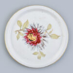 Zsolnay virágmintás porcelán tálka, matricás, jelzett, kopásnyomokkal, d: 9 cm