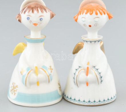 2 db különböző Hollóházi porcelán angyalka. Kézzel festett, jelzett, minimális kopással, m: 8,5 cm