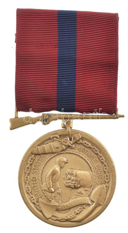 Amerikai Egyesült Államok DN 'Tengerészgyalogság' bronz kitüntetés mellszalaggal T:1- USA ND 'United States Marina Corps' bronze decoration with ribbon C:AU