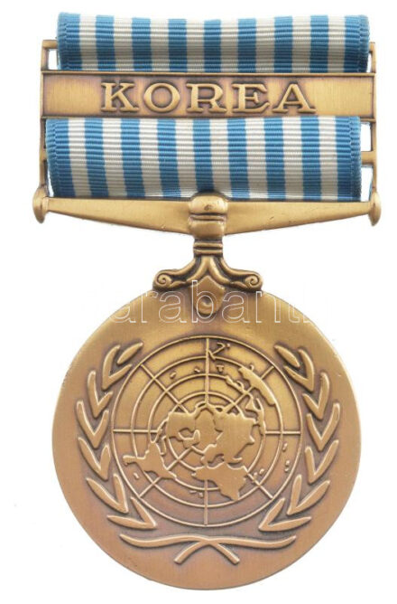 Amerikai Egyesült Államok DN 'Korea / Az Egyesült Nemzetek Alapokmánya elveinek védelmében végzett szolgálatért' bronz kitüntetés mellszalaggal T:1- USA ND 'Korea / For service in defence of the principles of the charter of the united