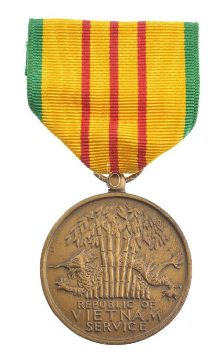 Amerikai Egyesült Államok DN 'Vietnámi Szolgálat' bronz kitüntetés mellszalaggal T:1- kis patina USA ND 'Republic of Vietnam service / United States of America' bronze decoration with ribbon C:AU small patina