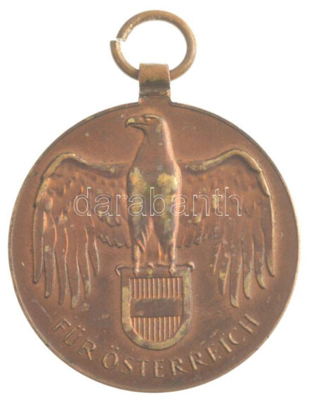 Ausztria DN 'Ausztriáért / 1914-1918' bronz kitüntetés mellszalag nélkül T:2 Austria ND 'Für Österreich / 1914-1918' bronze medal without ribbon C:XF