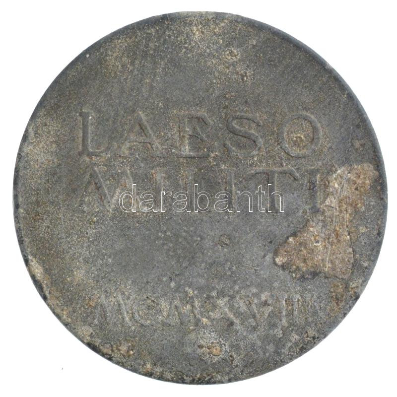 1918. 'Sebesültek Érme' cink kitüntetés fül és mellszalag nélkül. Szign.: R. Placht T:3 oxidáció Hungary 1918. 'Wound Medal' zinc decoration withour ear and ribbon. Sign.: R. Placht C:F oxidation NMK 328. - Image 2