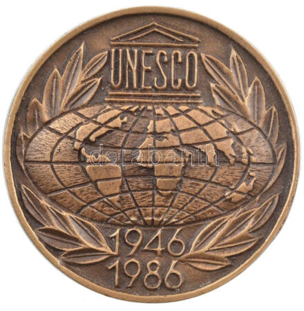 1986. 'UNESCO 1946-1986 / Magyar UNESCO Bizottság' kétoldalas öntött bronz emlékérem (74mm) T:1-