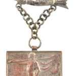 ~1910. 'Magyar Athletikai Szövetség' ezüstözött bronz díjérem Turulmadaras díszítménnyel (30x30mm) T:2 ezüstözés kopott
