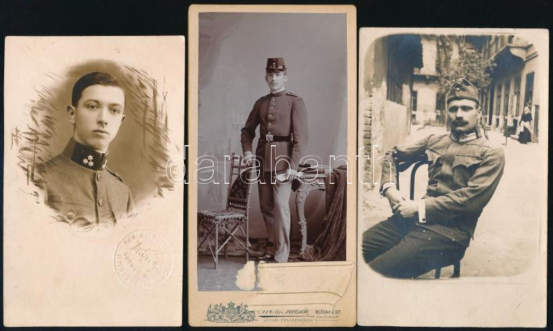 cca 1900-1920 3 db katonákat ábrázoló fotó és fotólap