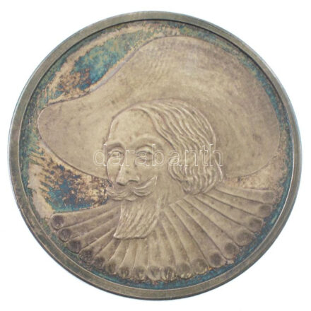 NSZK ~1977. 'Peter Paul Rubens 1577-ben született Siegenben' kétoldalas jelzett Ag emlékérem 'Stadt Siegen' dísztokban (7,64g /0,999/28mm) T:1 (PP) patina FRG ~1977. 'Peter Paul Rubens 1577 in Siegen geboren' two-sided hallmarked Ag