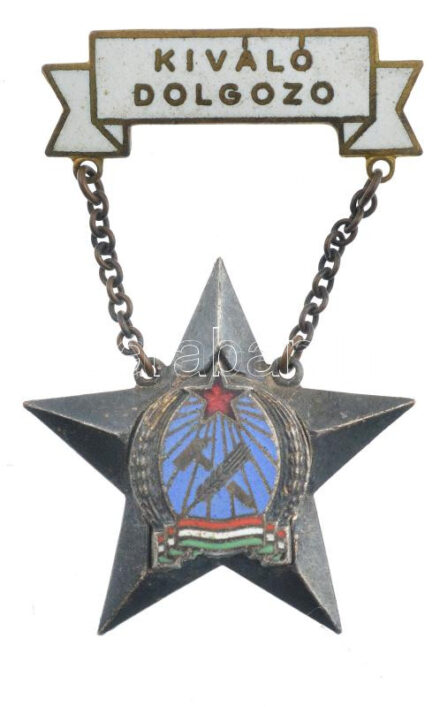 ~1950. 'Kiváló dolgozó' Rákosi-címeres, részben aranyozott, zománcozott fém kitüntetés T:2 patina / Hungary ~1950. 'Excellent Worker' partially gilt, enamelled metal decoration C:XF patina