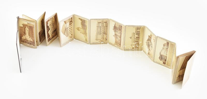 cca 1880 Souvenir de Berlin 24 fotót tartalmazó leporelló, aranyozott egészvászon kötésben 7x10 cm