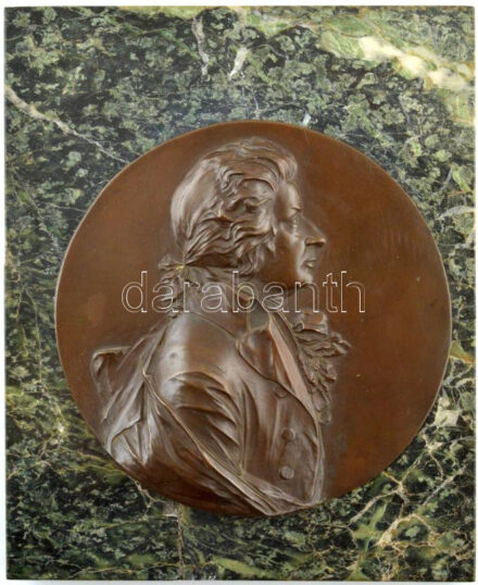 ~1900. 'Mozart' bronz emlékérem (142mm) repedt márvány talapzaton (205x170mm) T:1-. ~1900. 'Mozart' bronze commemorative medallion (142mm) on cracked marble pedestal (205x170mm) C:AU