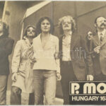 cca 1970-1980 P. Mobil rockegyüttes plakát, kissé sérült, középen hajtott, 58x40 cm - Image 2