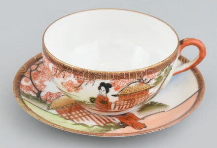 Kínai porcelán teás csésze. Kézzel festett, jelzett, hibátlan.